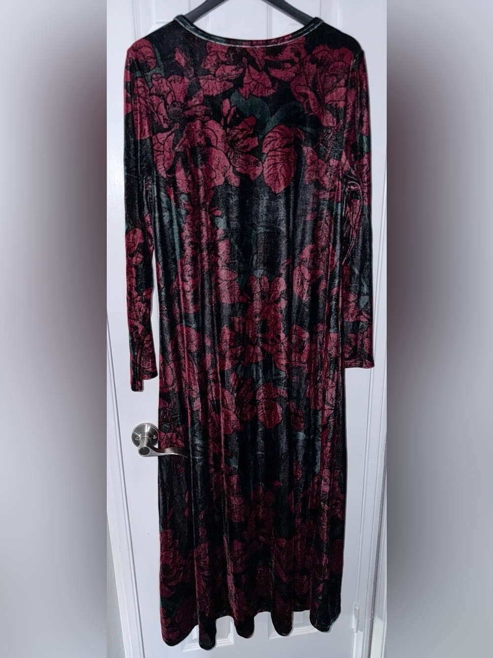 NWT Soft Surroundings red velvet Maxi Dress with Red Floral Print - Picture 3 of 5